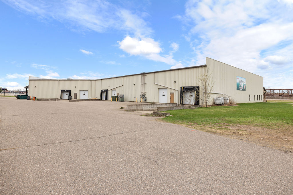 110 Wall St, Onamia, MN à vendre Photo intérieure– Image 1 sur 22