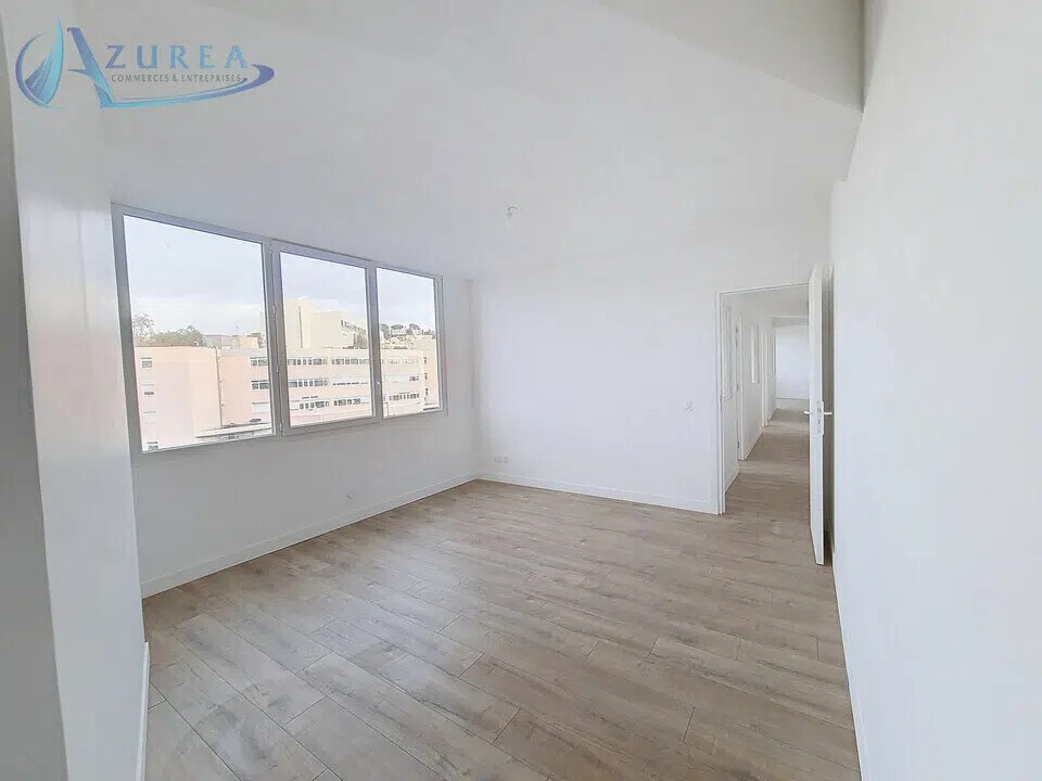 Bureau dans Nice à vendre Photo de l’immeuble– Image 1 sur 7