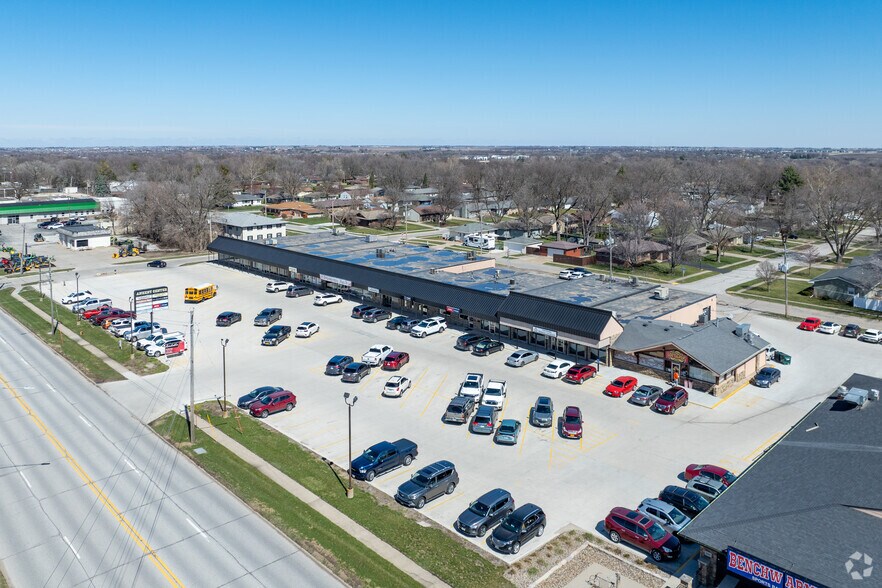 613-711 S Ankeny Blvd, Ankeny, IA à louer - Photo principale – Image 2 sur 6