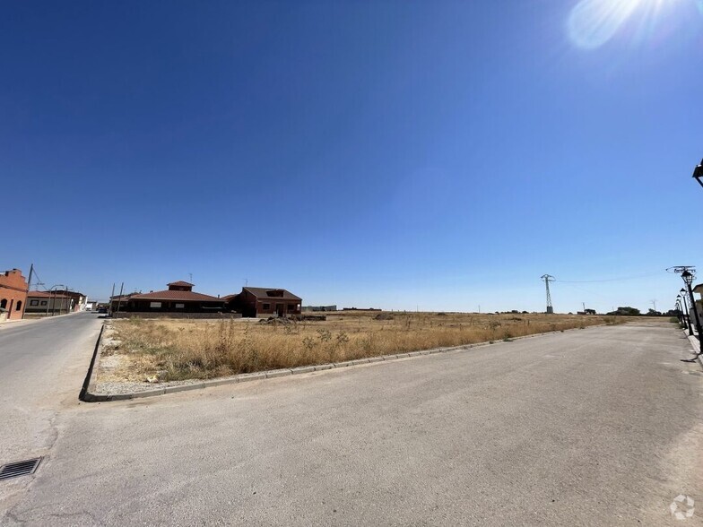 Calle Rodríguez de la Fuente, s/n, La Villa de Don Fadrique, Toledo à vendre - Photo principale – Image 1 sur 5