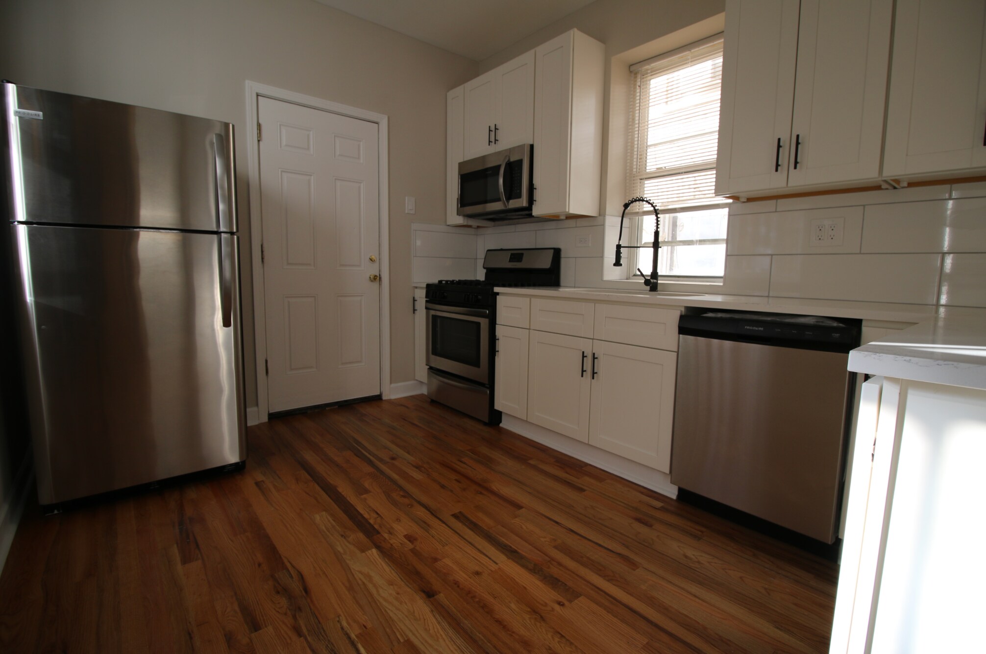 4830 N Drake Ave, Chicago, IL à vendre Photo de l’immeuble– Image 1 sur 7