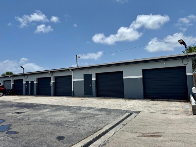 617 W Industrial Ave, Boynton Beach, FL à vendre - Photo de l’immeuble – Image 1 sur 6