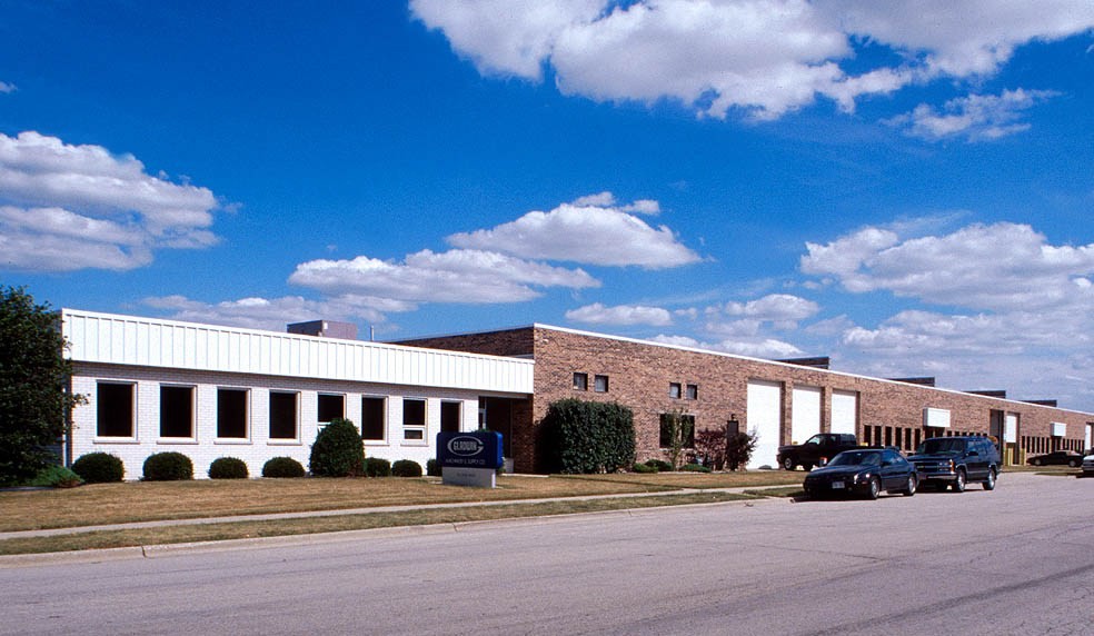 107-131 N Lively Blvd, Elk Grove Village, IL à louer - Photo de l’immeuble – Image 2 sur 8