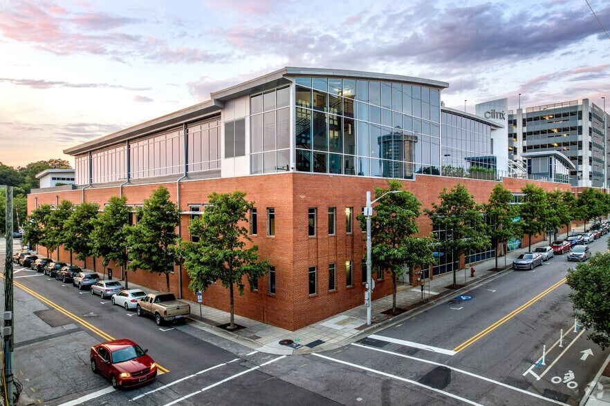 120 S West St, Raleigh, NC à louer - Photo de l’immeuble – Image 2 sur 9