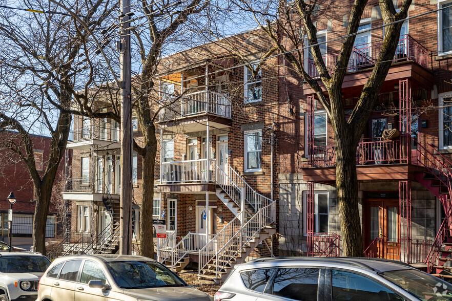 2510-2518 Rue Sheppard, Montréal, QC à vendre - Photo de l’immeuble – Image 2 sur 10