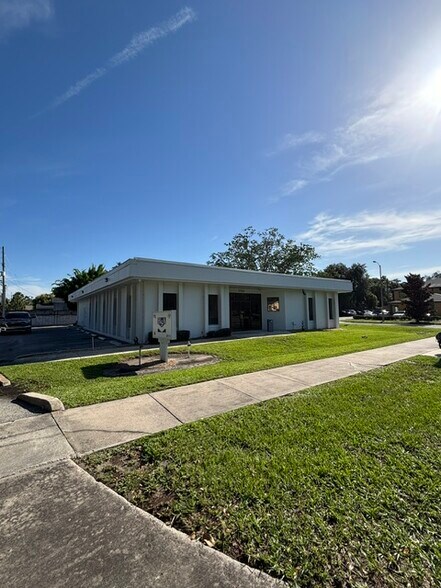 1703 W Colonial Dr, Orlando, FL à vendre - Photo de l’immeuble – Image 2 sur 7