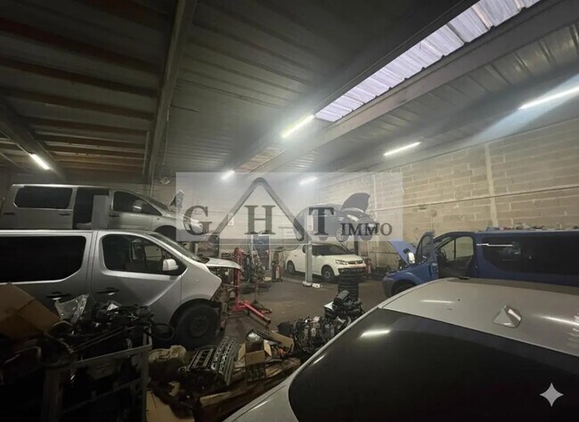 Plus de détails pour Bureau, Industriel/Logistique à louer