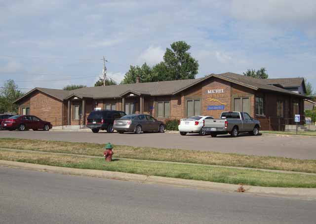 2951 SW Wanamaker Dr, Topeka, KS à louer - Photo de l’immeuble – Image 2 sur 3