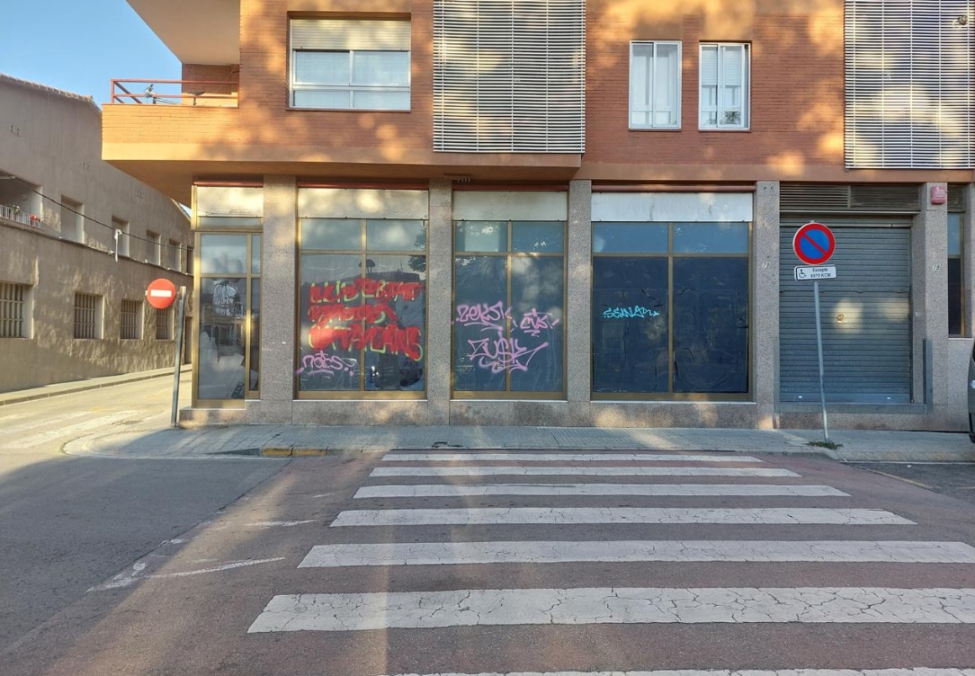 Montcada i Reixac, BAR 08110 - Lot Puerta 01 -  - Photo intérieure - Image 1 of 5