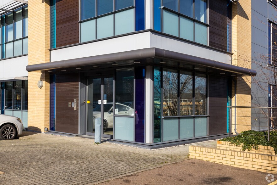 Galleon Blvd, Dartford à vendre - Photo de l’immeuble – Image 3 sur 7