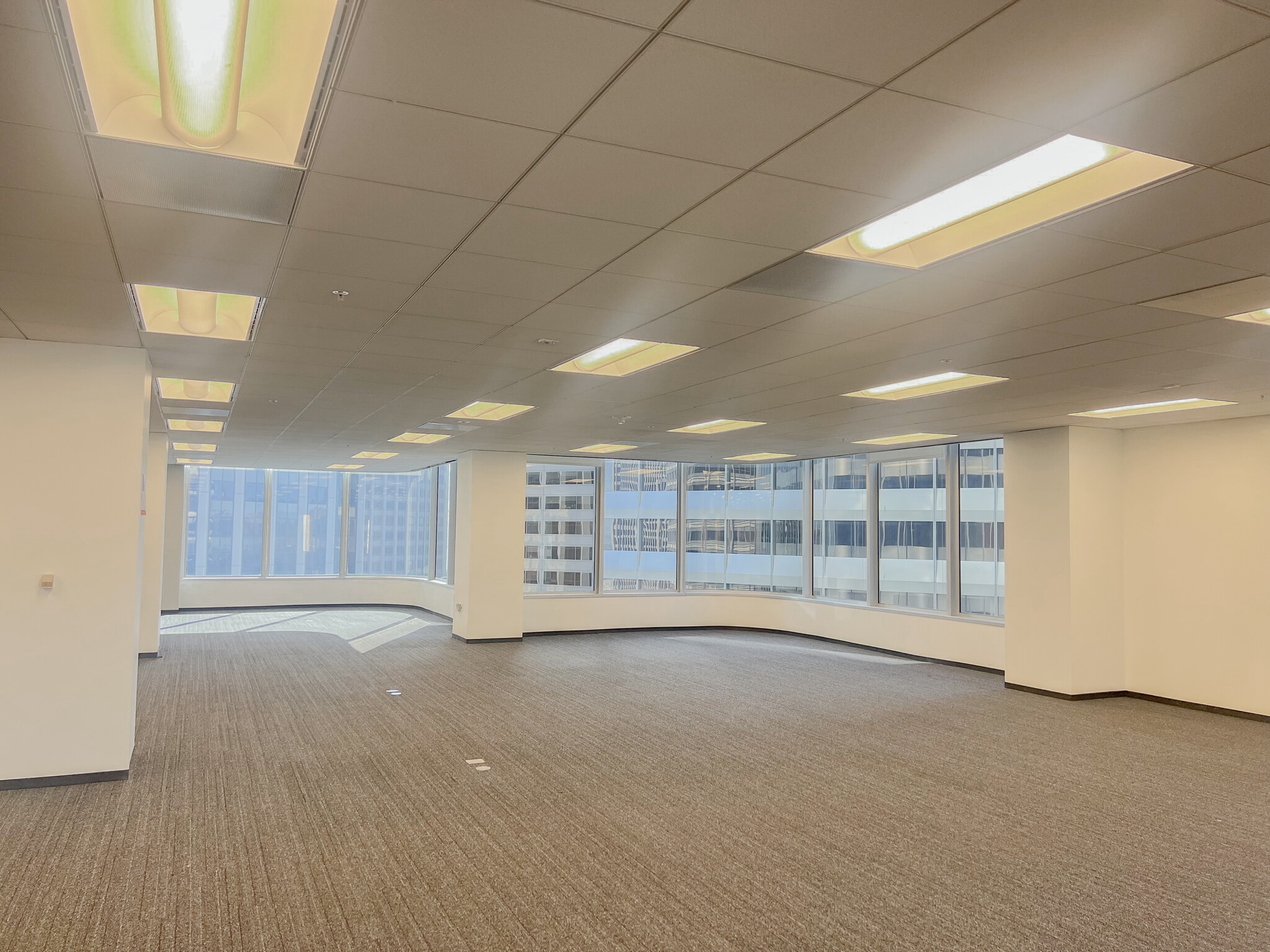 One Front St, San Francisco, CA à louer Photo de l’immeuble– Image 1 sur 8