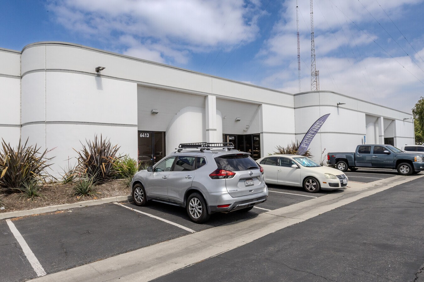 6407-6419 Alondra Blvd, Paramount, CA 90723 - Lot 6411 - - Photo intérieure - Image 1 of 15