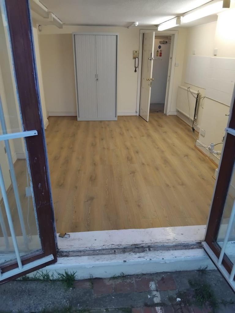 16-18 Pampisford Rd, Purley à louer Photo de l’immeuble– Image 1 sur 11