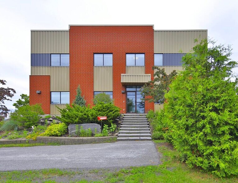 7 Rang Saint-Régis S, Saint-isidore-de-laprairie, QC à louer - Photo principale – Image 1 sur 2