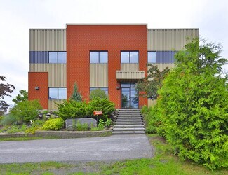 Plus de détails pour 7 Rang Saint-Régis S, Saint-isidore-de-laprairie, QC - Bureau à louer