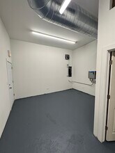 3810 W North Ave, Chicago, IL à louer Photo intérieure– Image 1 sur 4