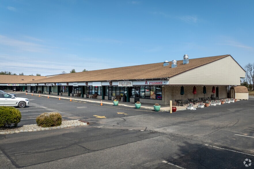 176 Highway 202, Flemington, NJ à louer - Photo de l’immeuble – Image 2 sur 4