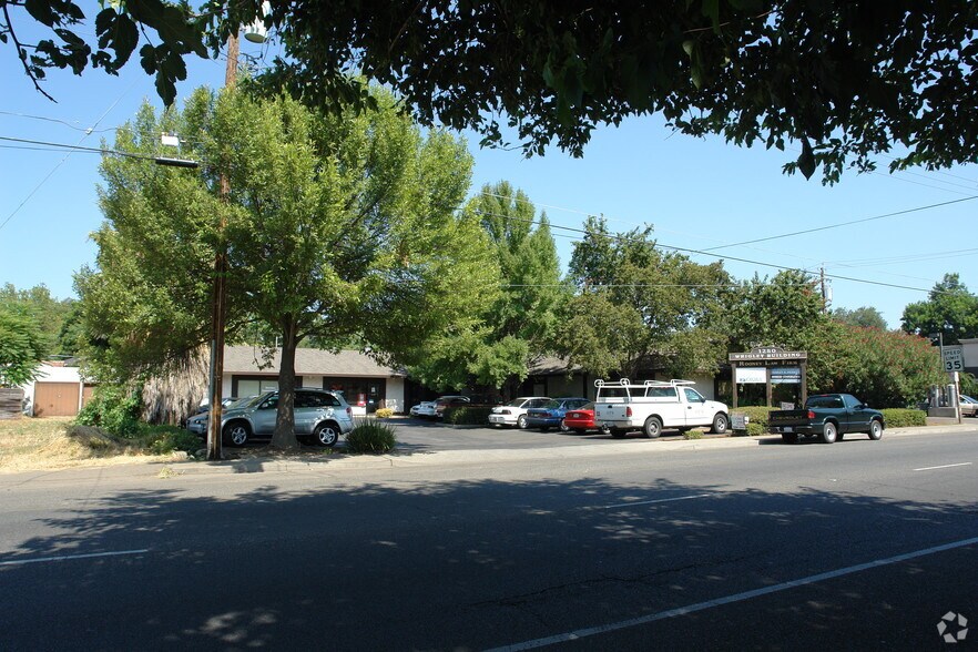 1280 E 9th St, Chico, CA à louer - Photo principale – Image 1 sur 11