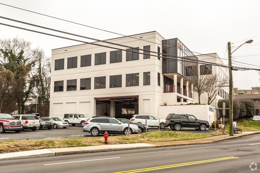 2424 21st Ave S, Nashville, TN à louer - Photo principale – Image 1 sur 3