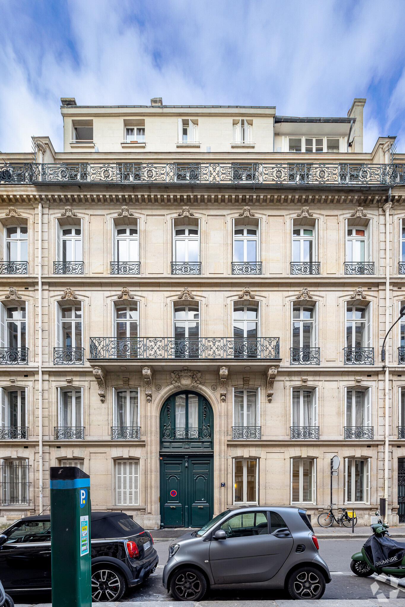 7 Rue Lincoln, Paris à vendre Photo principale– Image 1 sur 4