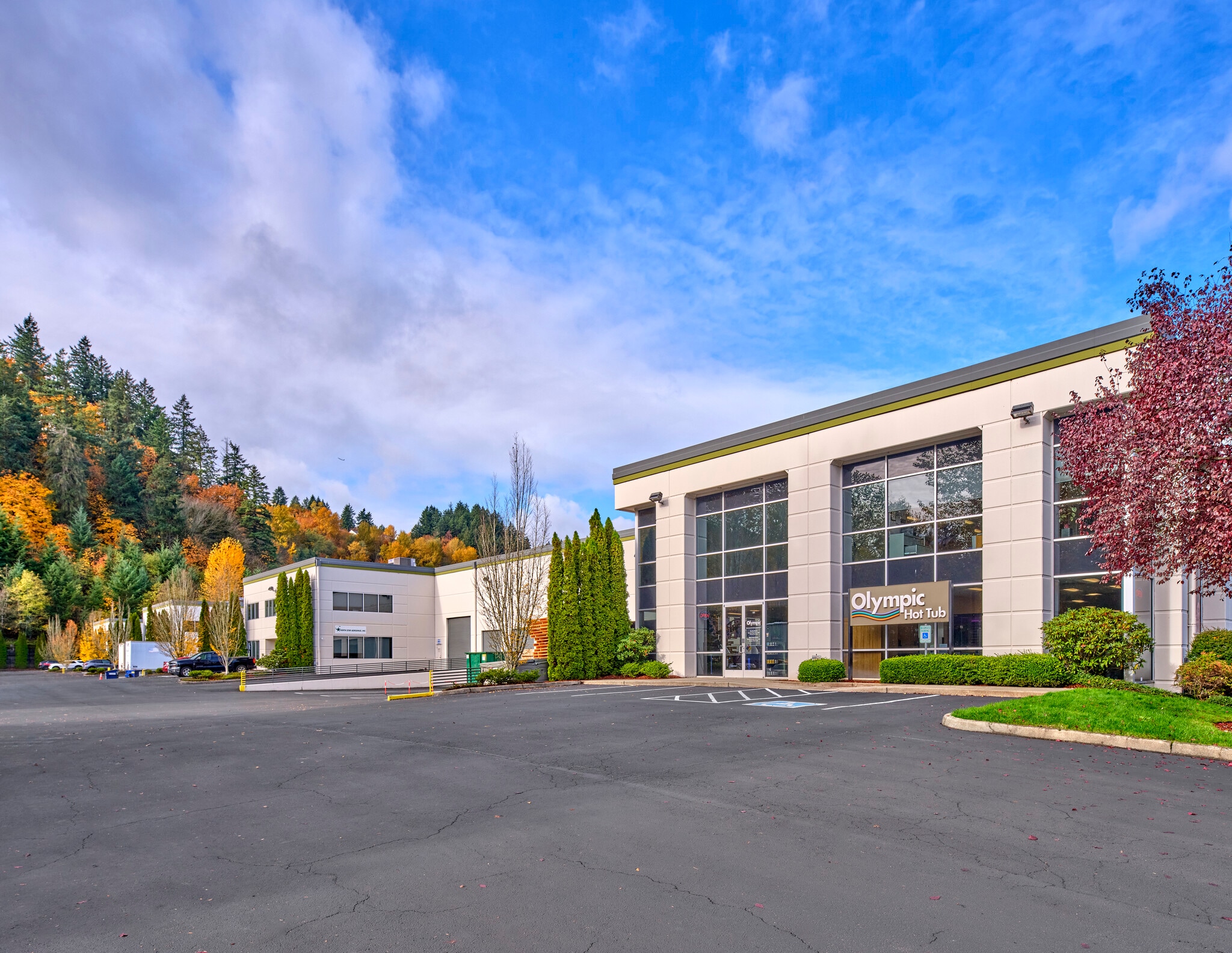 1307 W Valley Hwy N, Auburn, WA à louer Photo intérieure– Image 1 sur 4