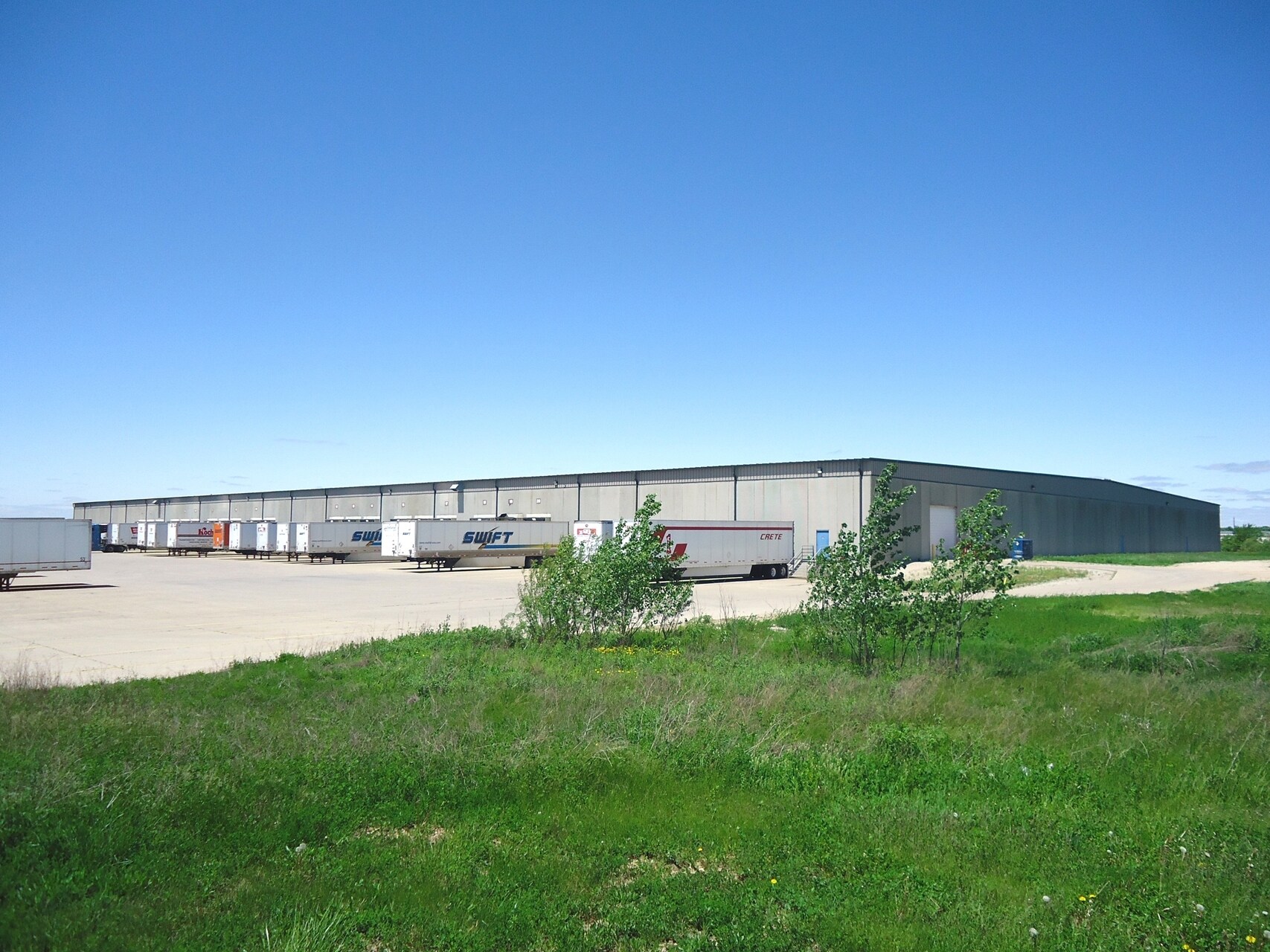 400 49th Avenue Dr SW, Cedar Rapids, IA à louer Photo de l’immeuble– Image 1 sur 2