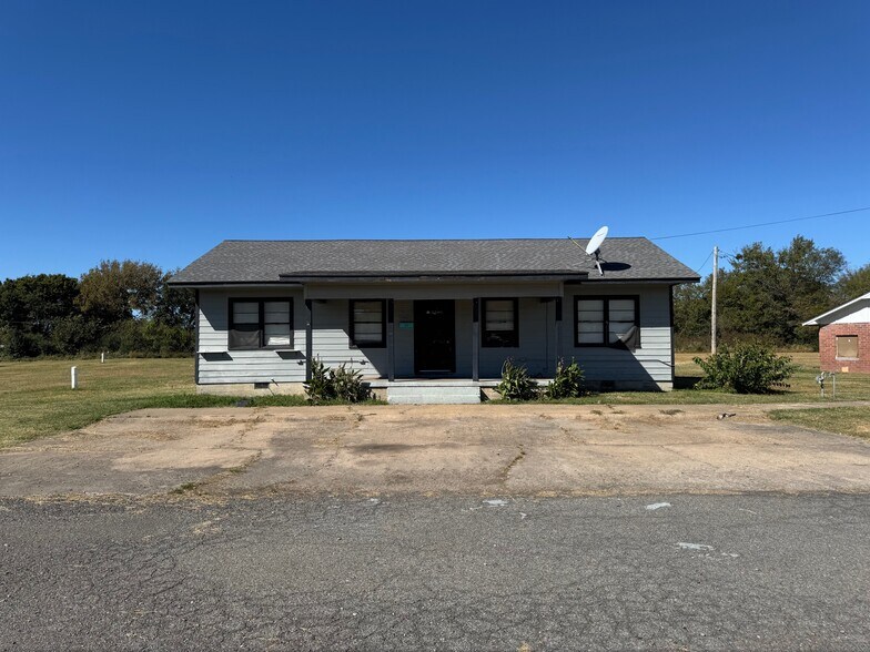 313 Blake Dr, Wagoner, OK à vendre - Photo de l’immeuble – Image 3 sur 8