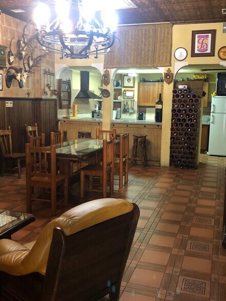 Pintor Arbasia, Córdoba, Valdeolleros, 8, Córdoba, Córdoba à vendre - Photo de l’immeuble – Image 3 sur 12