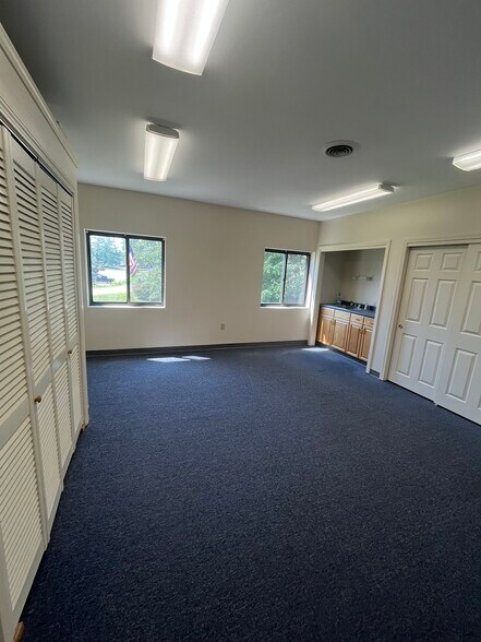 84 Pleasant Hill Rd, Scarborough, ME à louer - Photo de l’immeuble – Image 2 sur 7