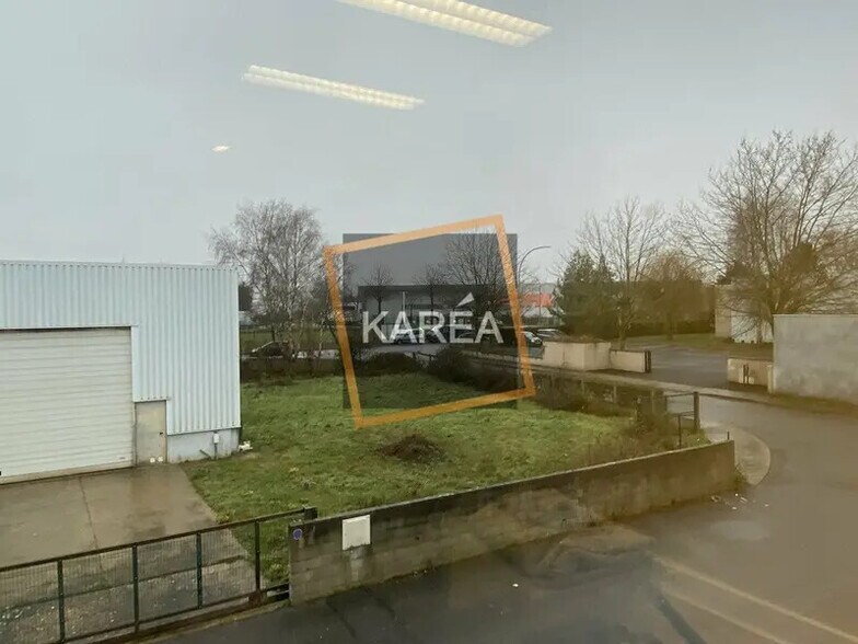 Bureau dans Mareuil-lès-Meaux à louer - Photo de l’immeuble – Image 3 sur 4