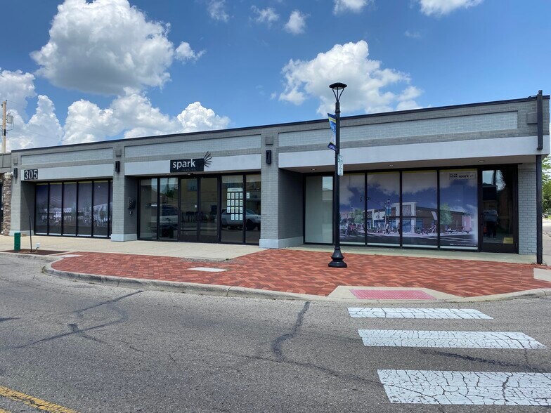 305 W Main St, Fairborn, OH à vendre - Photo principale – Image 1 sur 2