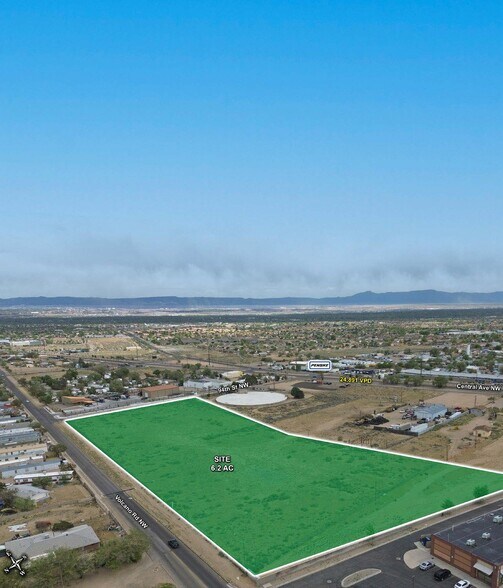 9525 Central Ave NW, Albuquerque, NM à vendre - Photo de l’immeuble – Image 2 sur 5