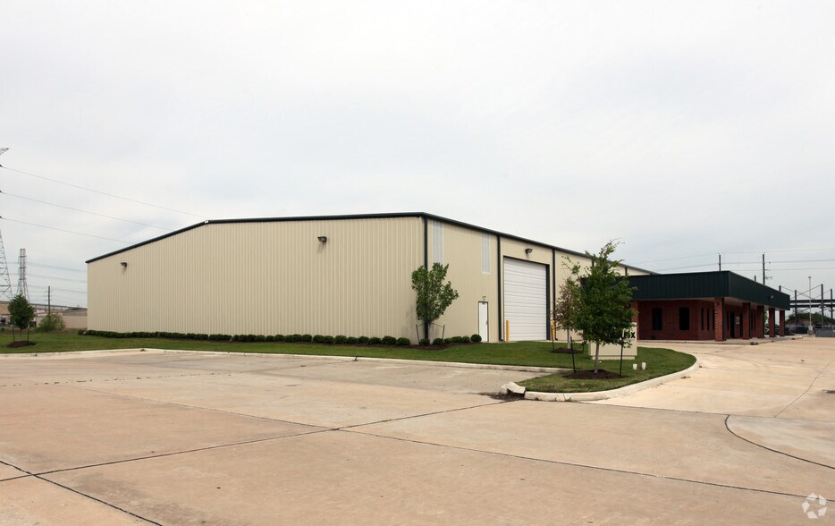 4525-4555 Brittmoore Rd, Houston, TX à louer - Photo de l’immeuble – Image 3 sur 15