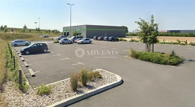 Local d'activités dans Châteaubernard à vendre - Photo de l’immeuble – Image 3 sur 5