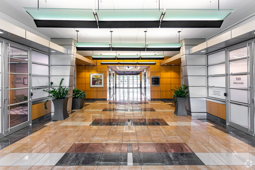 6711 Columbia Gateway Dr, Columbia, MD à louer - Hall d’entrée – Image 1 sur 9