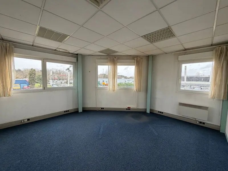 Bureau dans Eysines à louer Photo intérieure– Image 1 sur 11