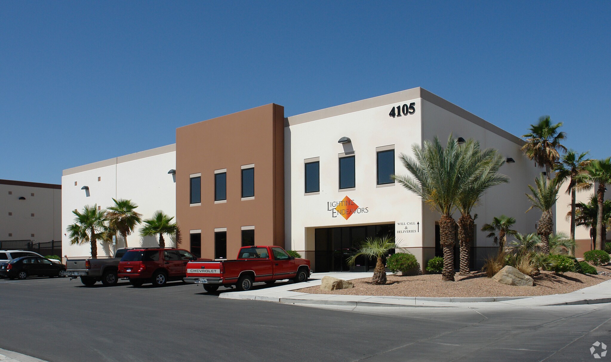 4105 Wagon Trail Ave, Las Vegas, NV à louer Photo principale– Image 1 sur 8