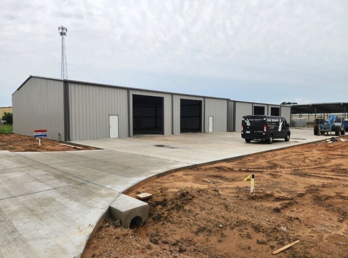 14566 Industrial Park, Aubrey, TX à vendre - Photo de l’immeuble – Image 3 sur 16