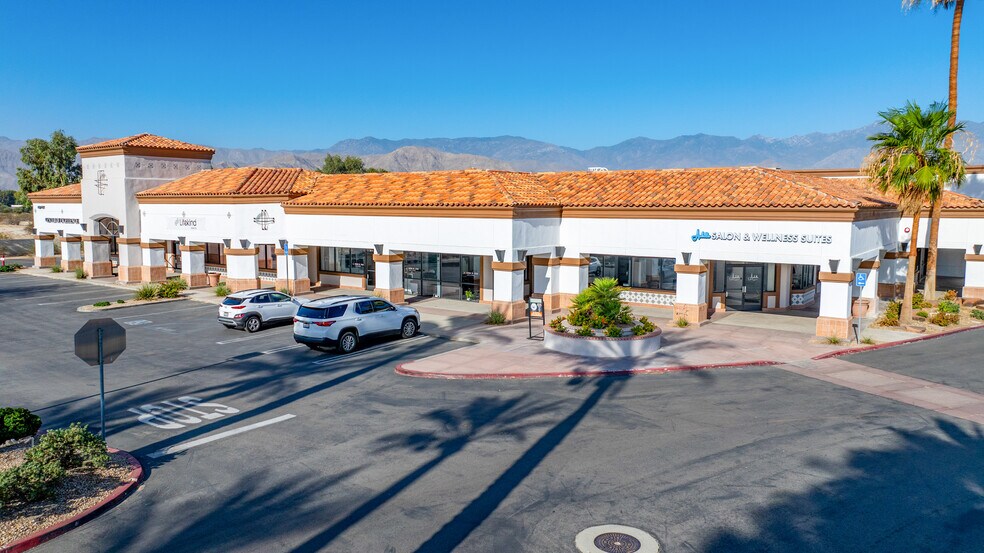 36101 Bob Hope Dr, Rancho Mirage, CA à louer - Photo de l’immeuble – Image 3 sur 20
