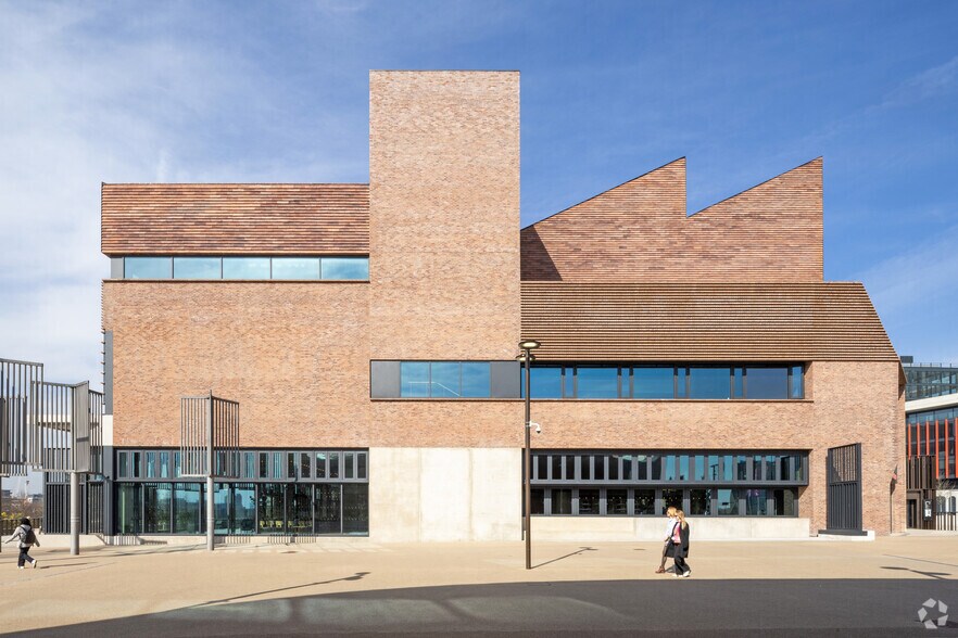 8 Carpenters Rd, Londres à louer - Photo de l’immeuble – Image 3 sur 5