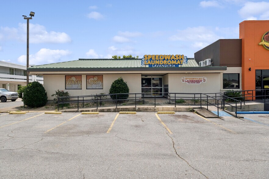 2810 Williams Blvd, Kenner, LA à vendre - Photo de l’immeuble – Image 3 sur 17