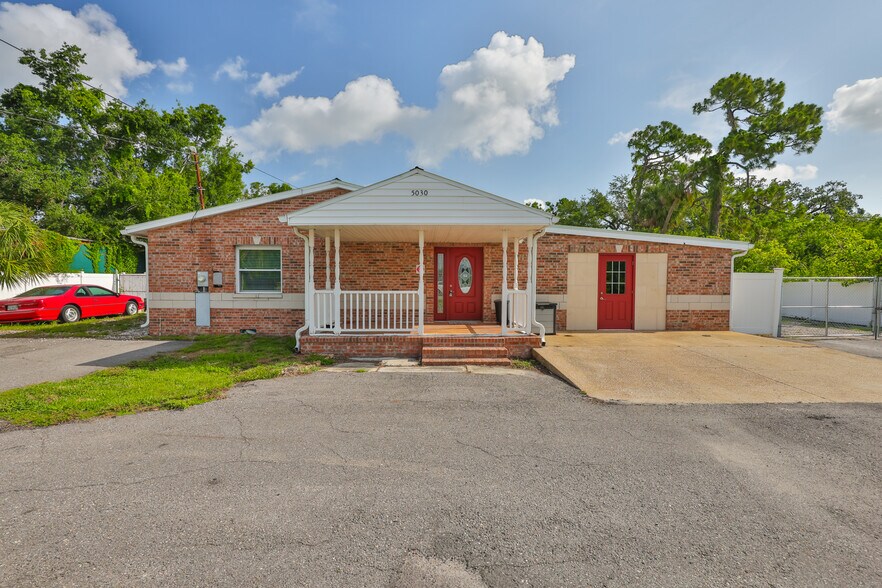 5030 Denver St, Tampa, FL à vendre - Photo de l’immeuble – Image 1 sur 46