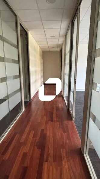 1 A Rue Pégase, Entzheim à louer - Photo de l’immeuble – Image 2 sur 5