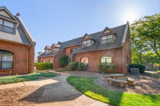 Plus de détails pour 107 Fountain Brook Cir, Cary, NC - Bureau à vendre