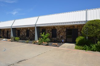 Plus de détails pour 1901 Southeast Pky, Arlington, TX - Local d’activités à vendre