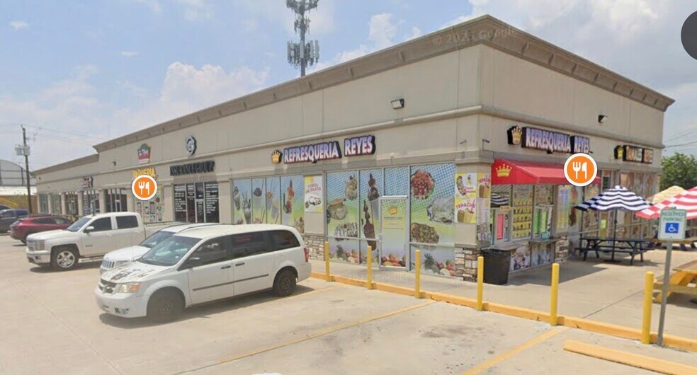 2210 Allen Genoa Rd, Houston, TX à louer - Photo de l’immeuble – Image 1 sur 7
