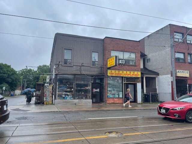 673 Gerrard St E, Toronto, ON à vendre - Photo de l’immeuble – Image 2 sur 10
