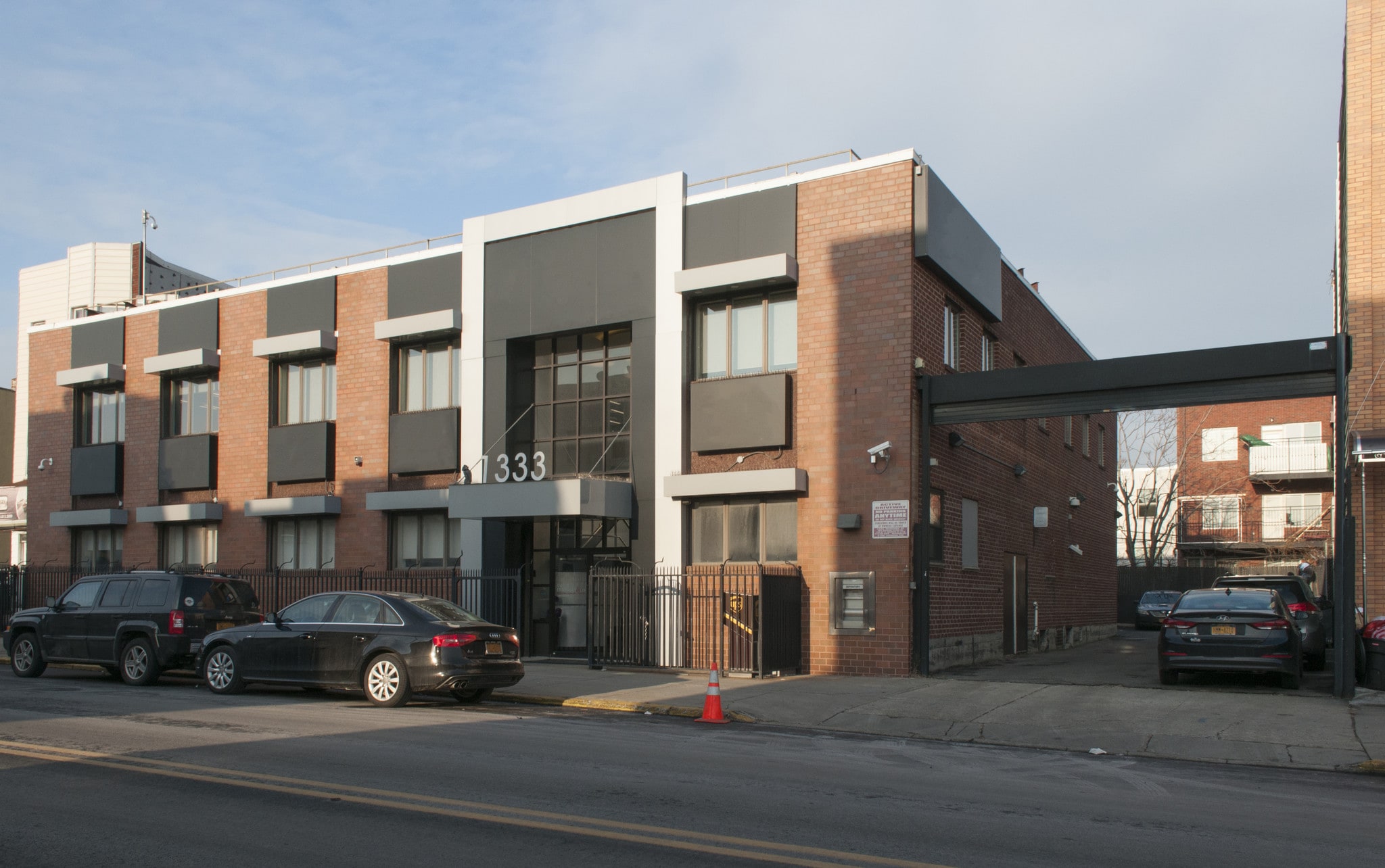 1333 60th St, Brooklyn, NY à louer Autre– Image 1 sur 2