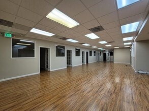 4451-4465 Wilshire Blvd, Los Angeles, CA à louer Photo intérieure– Image 2 sur 3
