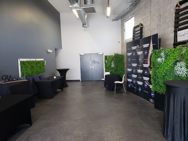 7624 Varna Ave, North Hollywood, CA à louer - Photo de l’immeuble – Image 3 sur 23